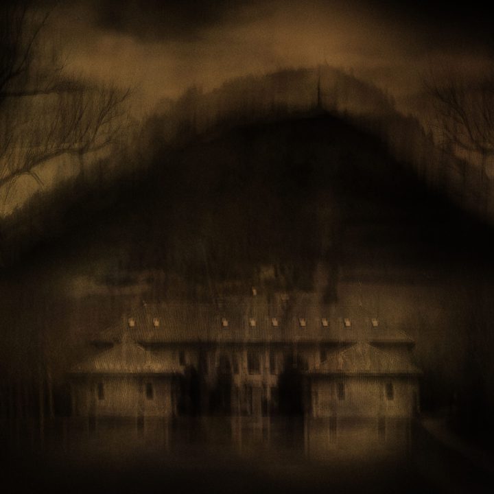 001 DARK_IvanMartinSuarez